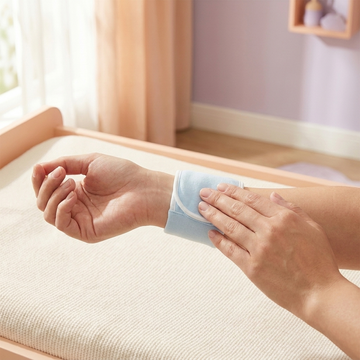 Verifici pe încheietură